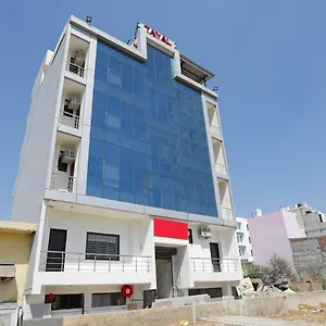 Oyo 12673 The Diplomat Delhi (National Capital Territory of India)